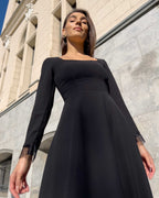Rochie neagra eleganta mânecă lungă, elegantă, midi, potrivită pentru ocazii speciale.