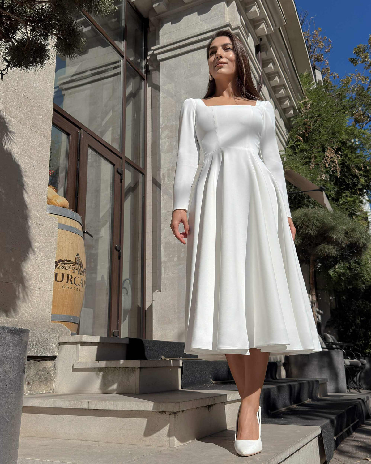 White midi dress with long sleeves made of crepe for civil and religious wedding