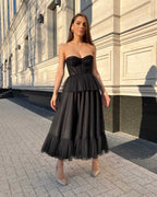 Rochie eleganta din dantelă franțuzească cu corset și șiret la spate.